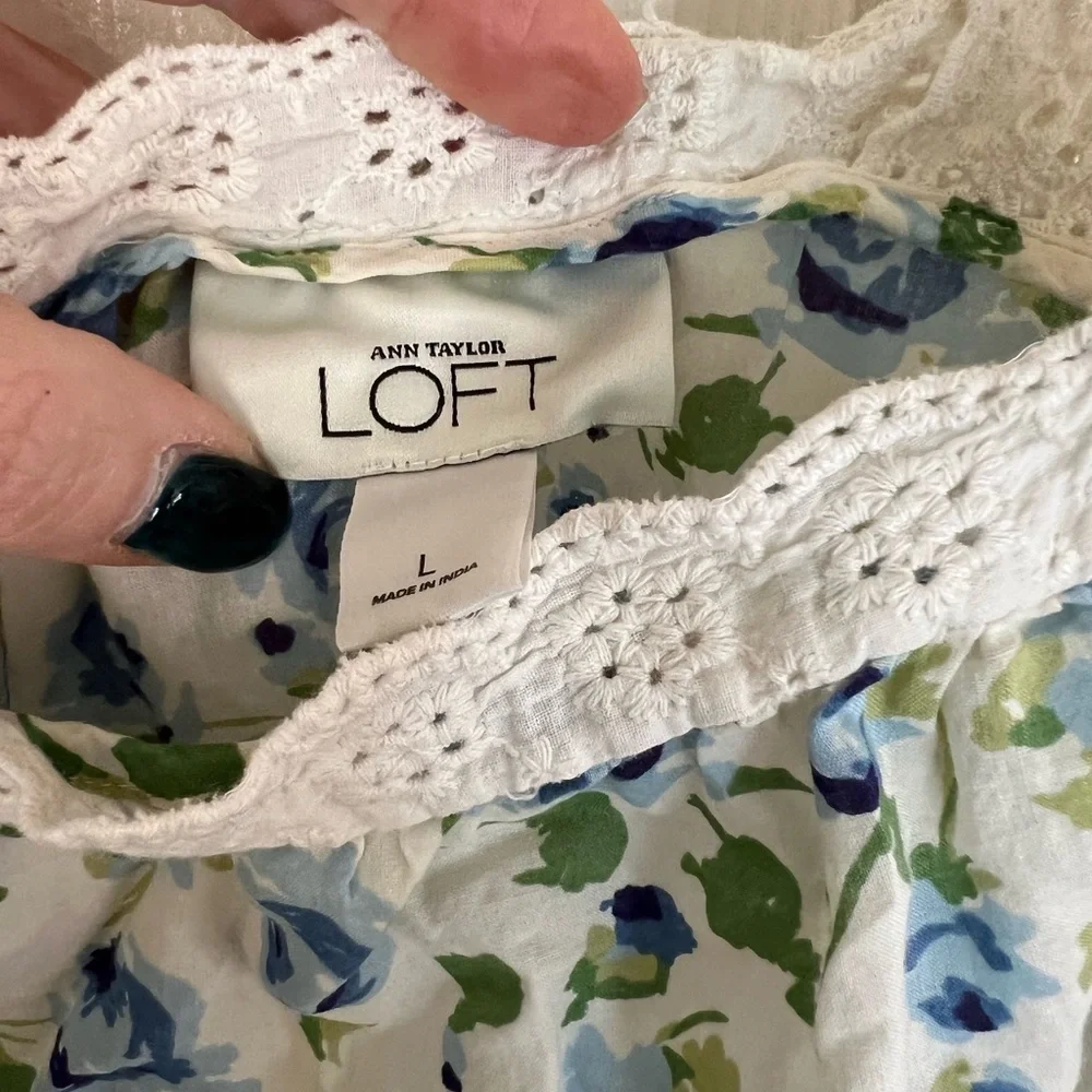 LOFT Blue Floral Lace Trim Camisole Tank Top Size L - Picture 2 of 8